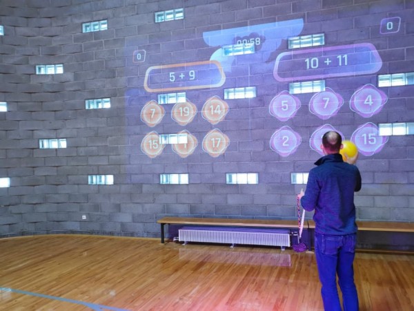 Two innovative interactive devices LÜ