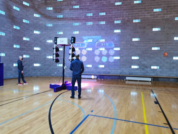Two innovative interactive devices LÜ